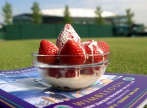 Tennis - 2009 Wimbledon Championships - Day Nine - The All England Lawn Tennis and Croquet Club