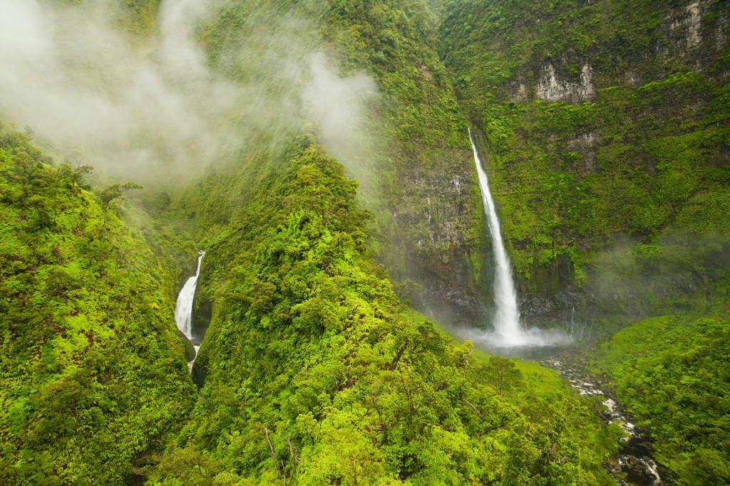 1-kauai-waterfalls-hawaii